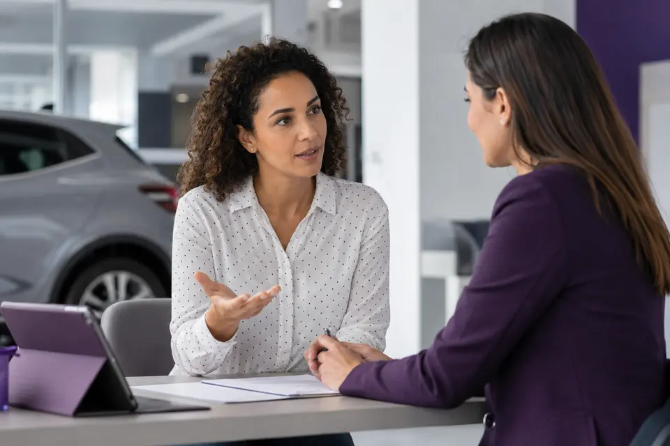 Análise profissional relacionada a atrasar uma parcela significa automaticamente perder o veículo?